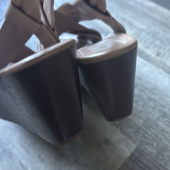 Cole Haan Nike Air Leather Wedge Platform Sandal Size - Picture 2 of 3